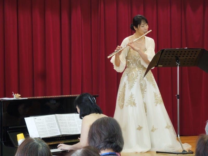 今城塚公民館　稲穂塾閉校式で演奏いたしました